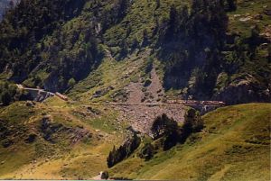photo, B Cauhapé Vue sur les falaises de Séous